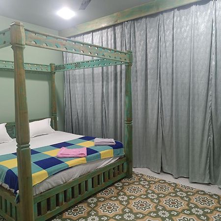 Lavish Exotic Hotel & Apartments Arambol Buitenkant foto