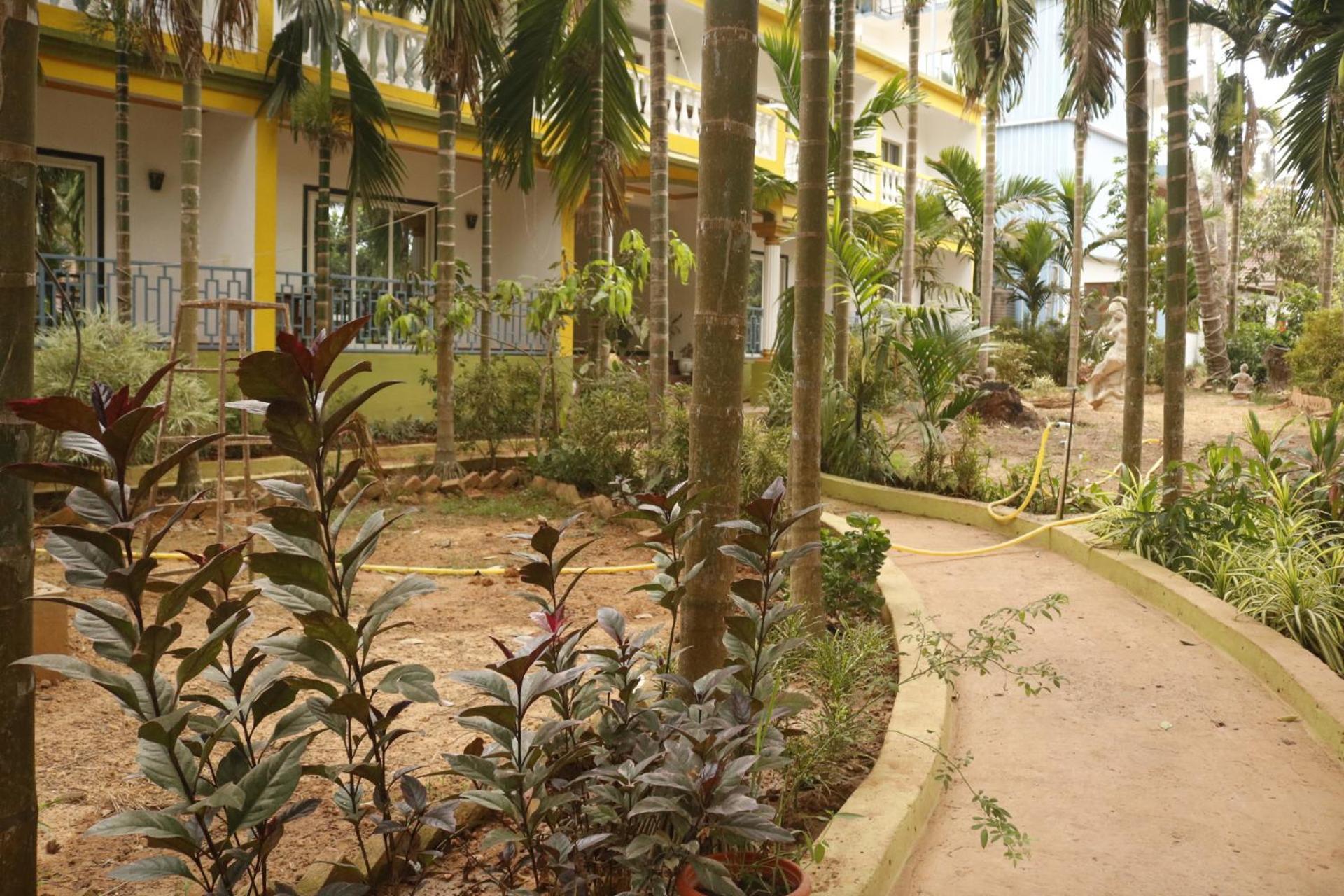Lavish Exotic Hotel & Apartments Arambol Buitenkant foto